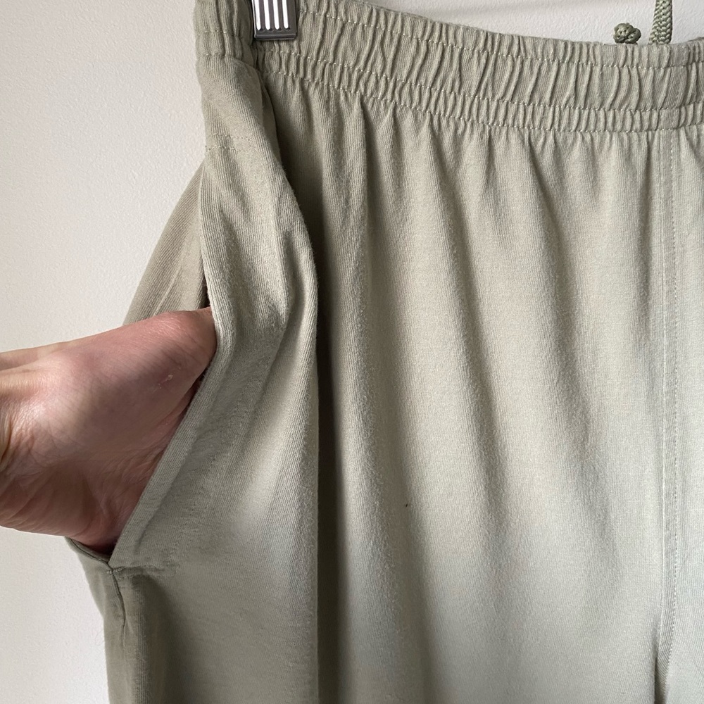 Adidas sport shorts - Picture 7 of 13
